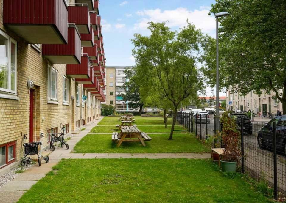 300 M To Metro: 5 Min Airport/12 Min Copenhagen C Apartman Kültér fotó